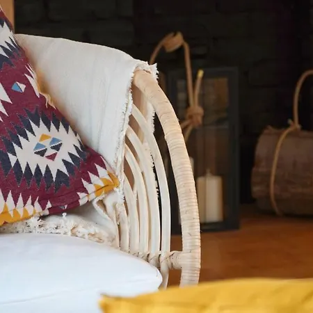 Contemporary Boho Style Loft Center 公寓 *