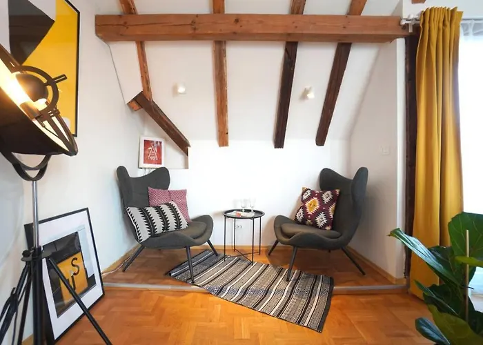 Appartement Contemporary Boho Style Loft Center