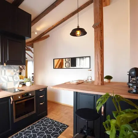 Lägenhet Contemporary Boho Style Loft Center *